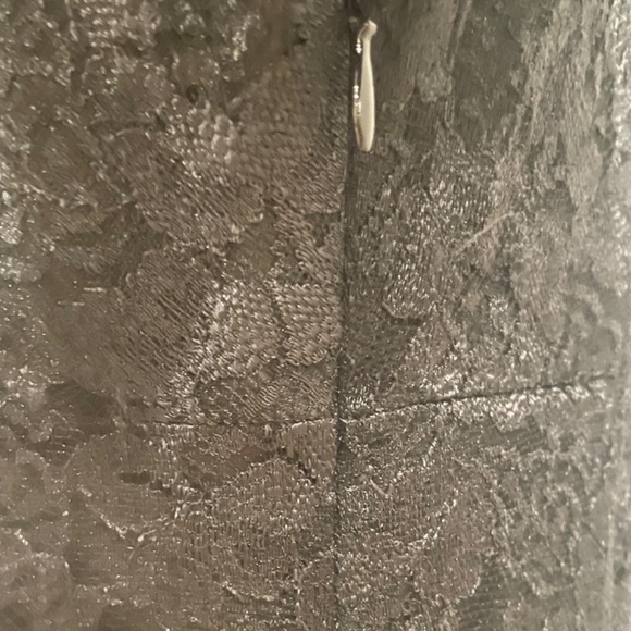 Bisou Bisou Black lace v neck shift sheath mini dress 8 M - Picture 5 of 5